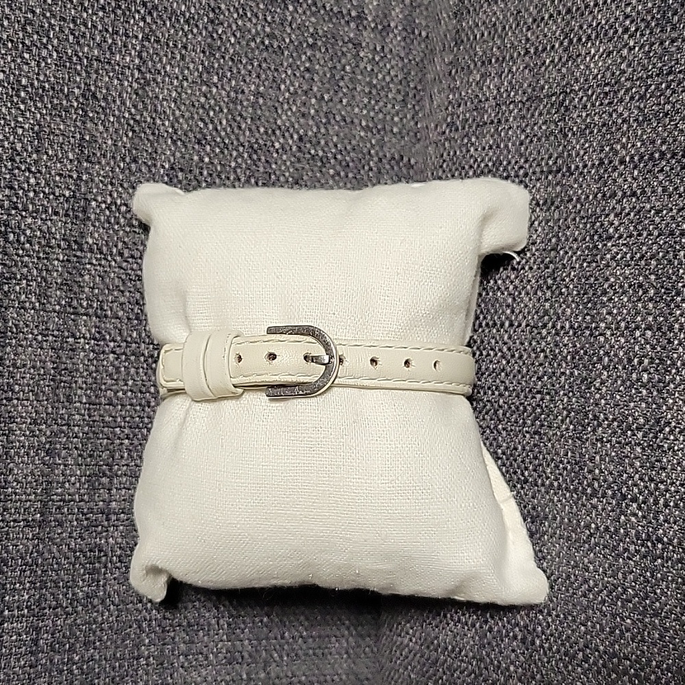Coach Signature Watch in Pastel and White - Picture 2 of 8